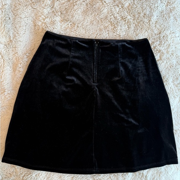 Blue Rain Black Floral A-Line Skirt - Picture 2 of 4